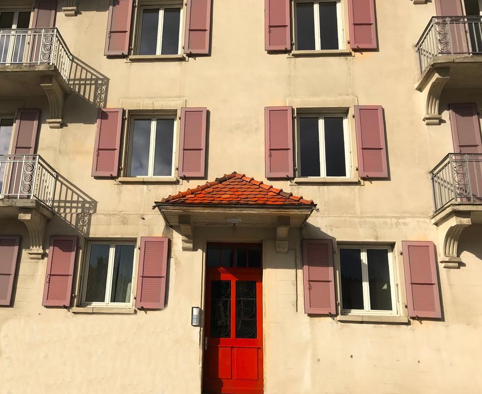 Douces Avec Parking Couvert Prive Apartment